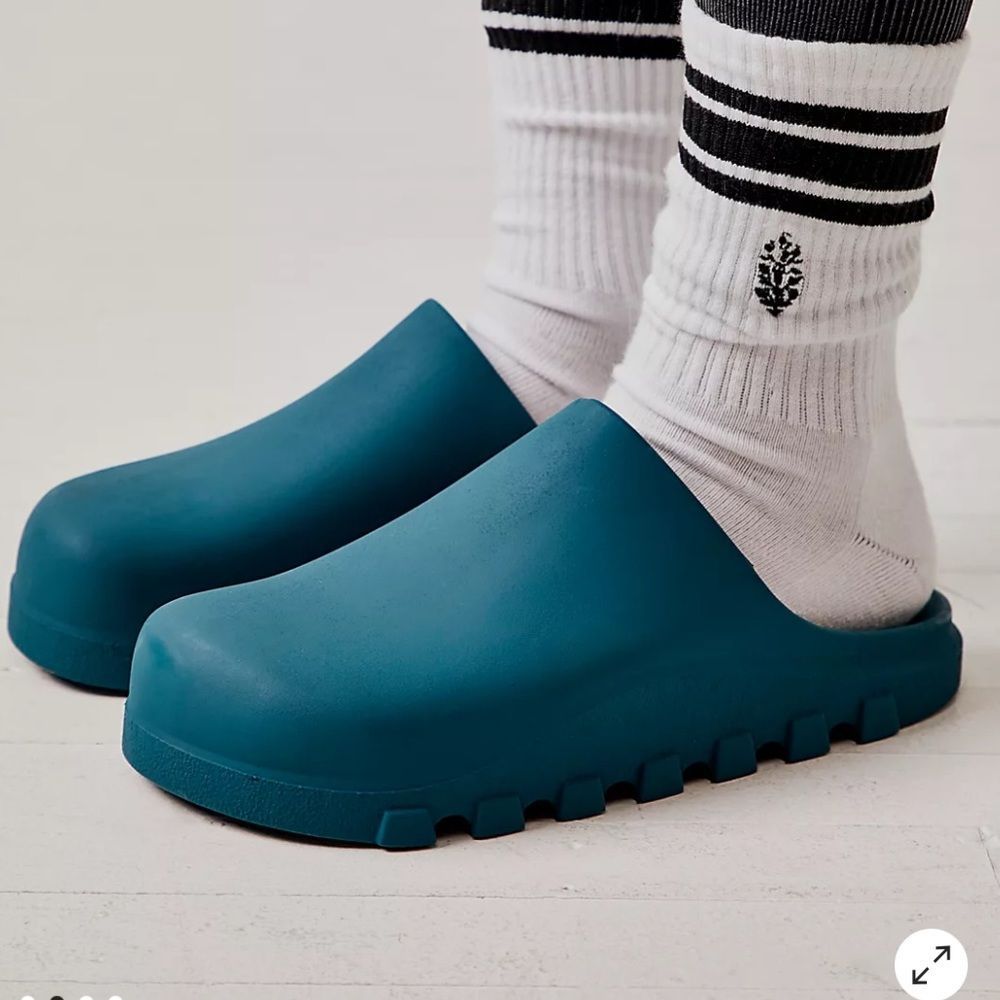 FP Movement Halftime Slide US 9/10